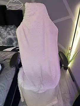 krysstal003 online show from 01.26.25