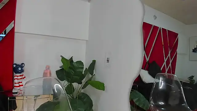 Milanxht online show from 09.08.25