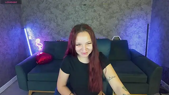 ElysLunar online show from 02.17.26