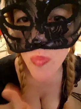 Snapshot of Hexe12346 chatting on 04.18.26 Hexe12346 online show from 04.18.26