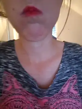 Snapshot of Hexe12346 chatting on 06.17.26 Hexe12346 online show from 06.17.26