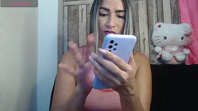 rosa pretty online show from 10.18.25