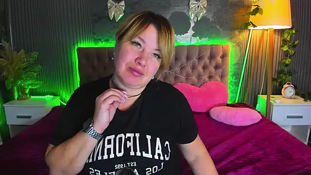 CurlyDreams online show from 02.14.26