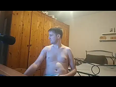 Loveme1902 online show from 01.17.25