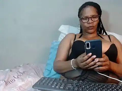 BustyMelonssXXXX online show from 02.13.25