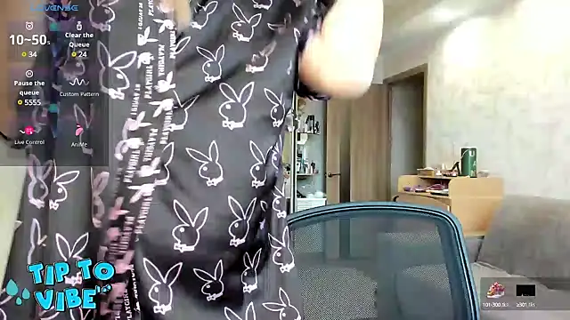 lady Nati online show from 02.14.25