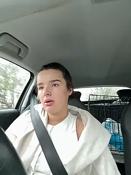 Snapshot of maisiesmithx chatting on 12.26.24 maisiesmithx online show from 12.26.24