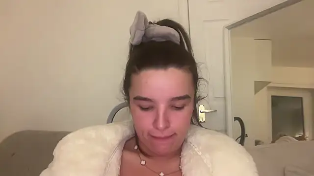 Snapshot of maisiesmithx chatting on 01.22.25 maisiesmithx online show from 01.22.25