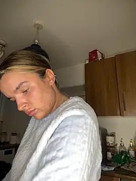 Snapshot of maisiesmithx chatting on 10.01.25 maisiesmithx online show from 10.01.25