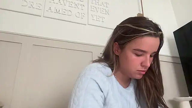 Snapshot of maisiesmithx chatting on 10.02.25 maisiesmithx online show from 10.02.25