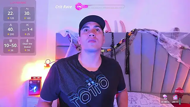 Snapshot of Vale_n_Matt chatting on 10.14.25 Vale n Matt online show from 10.14.25