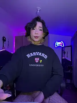 Snapshot of sue___0 chatting on 03.18.25 sue 0 online show from 03.18.25