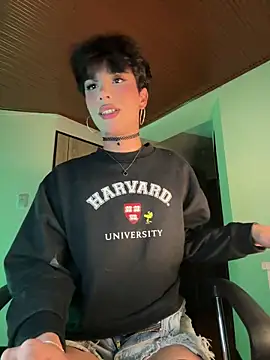 Snapshot of sue___0 chatting on 11.30.25 sue 0 online show from 11.30.25