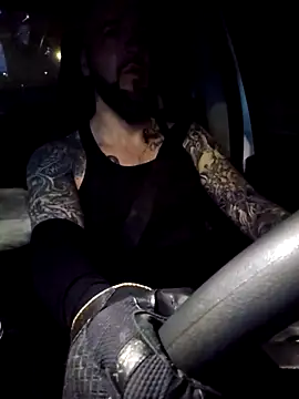 Snapshot of Beardedtattood chatting on 02.26.25 Beardedtattood online show from 02.26.25