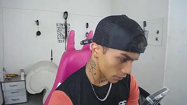 Leonard Price online show from 02.14.26