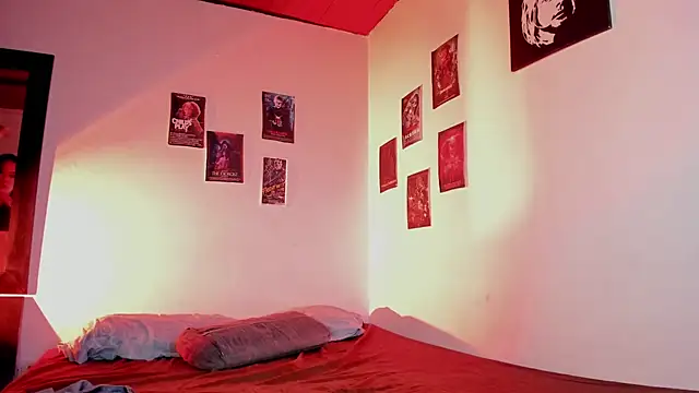 Snapshot of violetsalvatore chatting on 12.07.24 violetsalvatore online show from 12.07.24