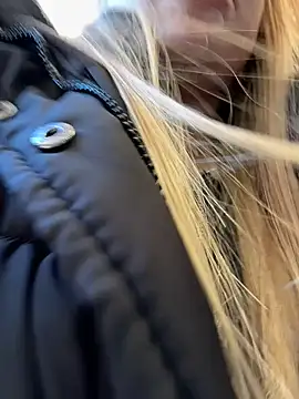 Snapshot of mur_girl chatting on 02.07.25 mur girl online show from 02.07.25