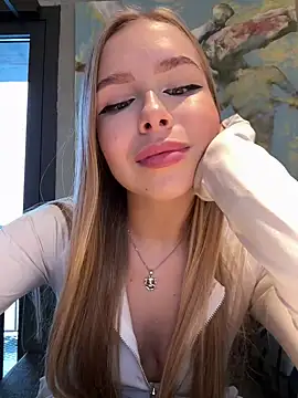 Snapshot of mur_girl chatting on 02.21.25 mur girl online show from 02.21.25