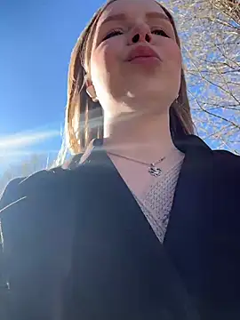 mur girl online show from 04.20.26