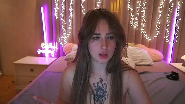 GentleAdellee online show from 12.13.25