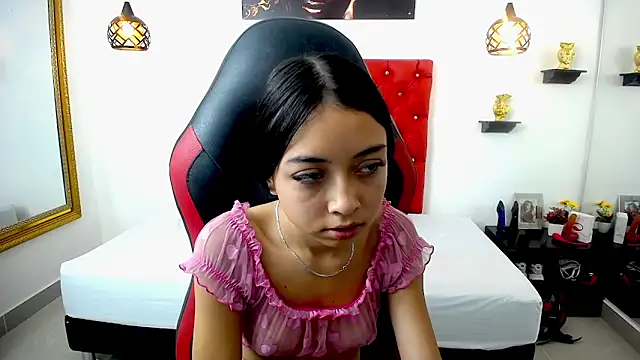 Snapshot of NathaliaSweet_11 chatting on 06.11.26 NathaliaSweet 11 online show from 06.11.26