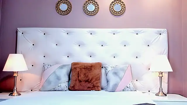 Violet Grace online show from 02.19.25