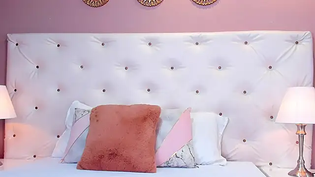 Violet Grace online show from 02.26.25