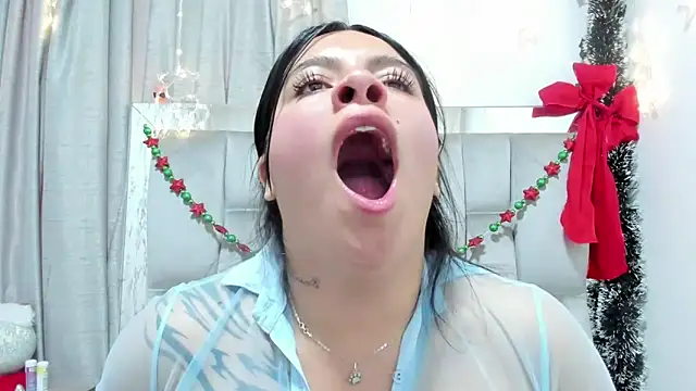 Snapshot of Naia_x chatting on 01.02.25 Naia x online show from 01.02.25