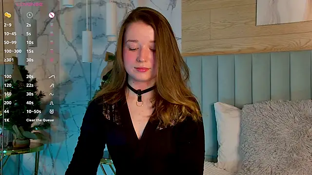 Snapshot of MichelleHaynes chatting on 12.30.24 MichelleHaynes online show from 12.30.24