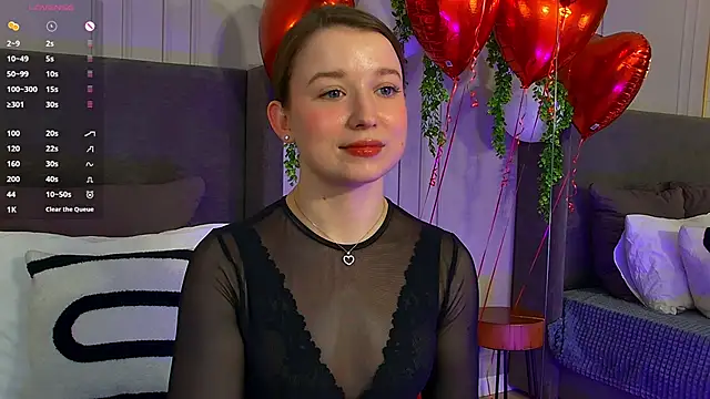 Snapshot of MichelleHaynes chatting on 02.17.25 MichelleHaynes online show from 02.17.25