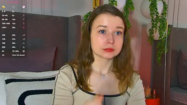 Snapshot of MichelleHaynes chatting on 03.02.25 MichelleHaynes online show from 03.02.25