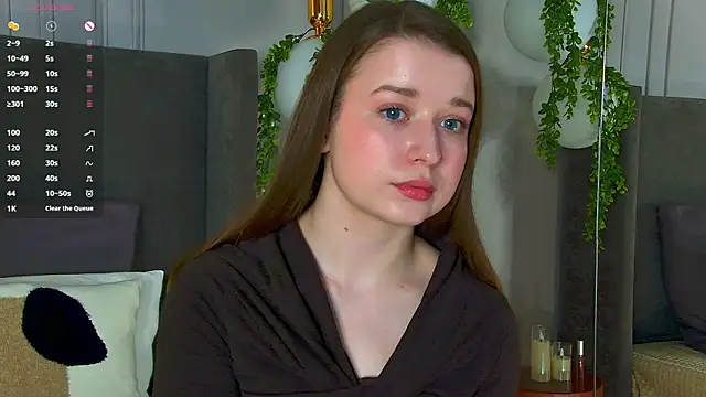 Snapshot of MichelleHaynes chatting on 03.07.25 MichelleHaynes online show from 03.07.25