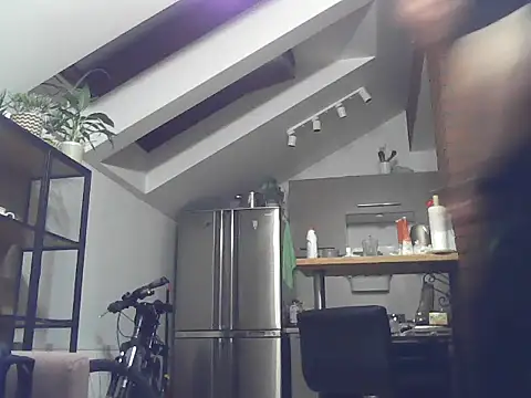 Snapshot of Nicetomeetyoubb chatting on 04.17.26 Nicetomeetyoubb online show from 04.17.26