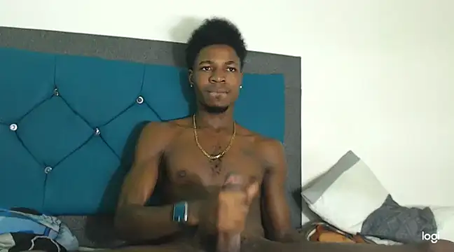 Snapshot of jaycolinss chatting on 03.05.25 jaycolinss online show from 03.05.25