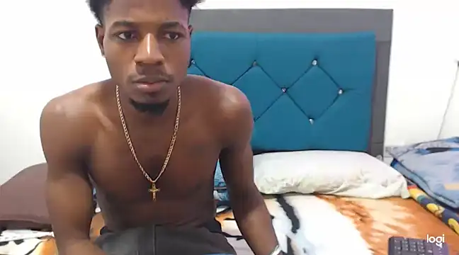 Snapshot of jaycolinss chatting on 03.07.25 jaycolinss online show from 03.07.25