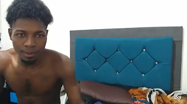 Snapshot of jaycolinss chatting on 03.19.25 jaycolinss online show from 03.19.25