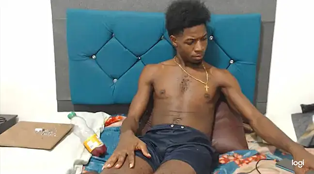 Snapshot of jaycolinss chatting on 03.19.25 jaycolinss online show from 03.19.25