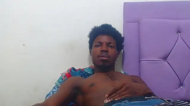 Snapshot of jaycolinss chatting on 09.14.25 jaycolinss online show from 09.14.25