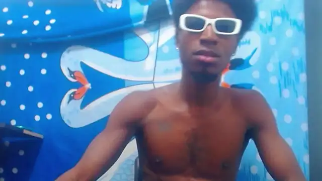 Snapshot of jaycolinss chatting on 09.19.25 jaycolinss online show from 09.19.25