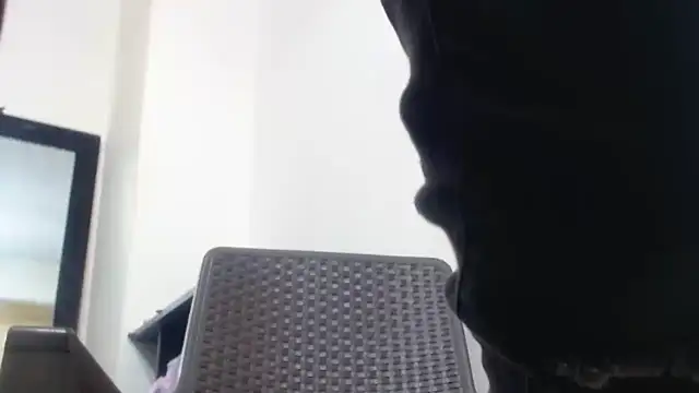 Snapshot of jaycolinss chatting on 10.15.25 jaycolinss online show from 10.15.25