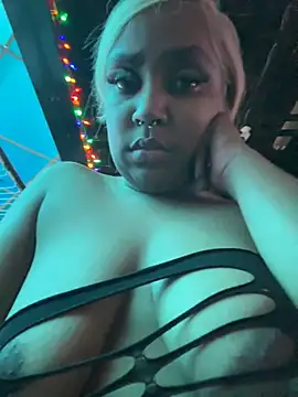 Snapshot of Jayhoney25 chatting on 12.19.24 Jayhoney25 online show from 12.19.24