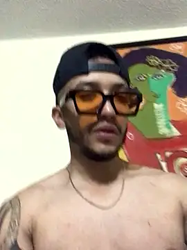 kmilo2405 online show from 01.17.26