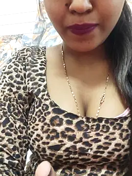 Snapshot of Sania-Love chatting on 02.28.25 Sania-Love online show from 02.28.25