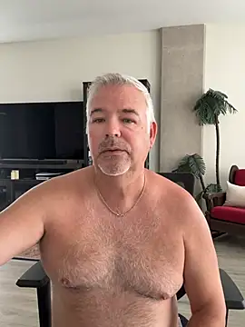 Snapshot of aarosteev2 chatting on 04.17.26 aarosteev2 online show from 04.17.26