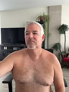 Snapshot of aarosteev2 chatting on 04.30.26 aarosteev2 online show from 04.30.26
