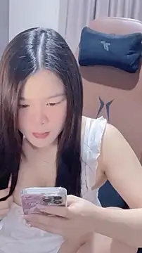 Snapshot of nenechuchu chatting on 10.03.25 nenechuchu online show from 10.03.25