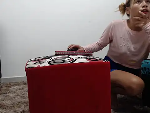 Naomi991 online show from 01.10.25