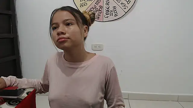 Naomi991 online show from 09.15.25