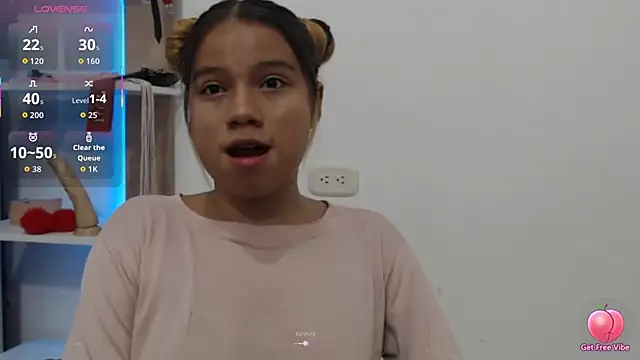 Naomi991 online show from 09.29.25