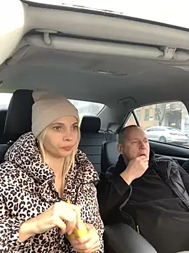 Snapshot of DonorDi chatting on 01.28.25 DonorDi online show from 01.28.25